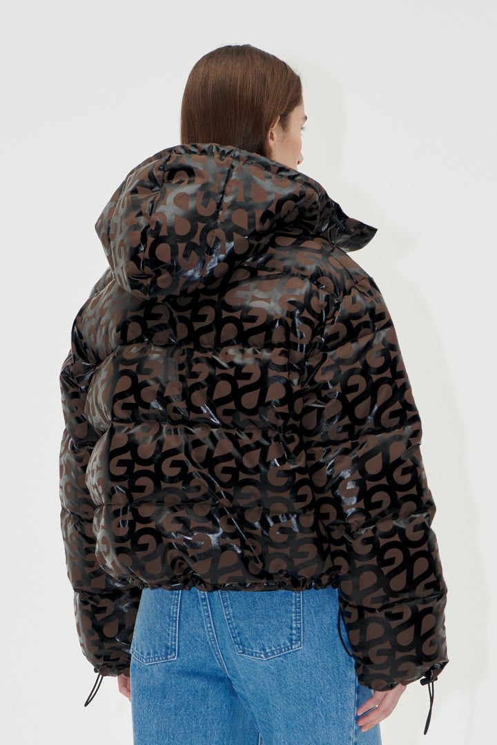 outerwear-coats-vests-puffers-stine-goya