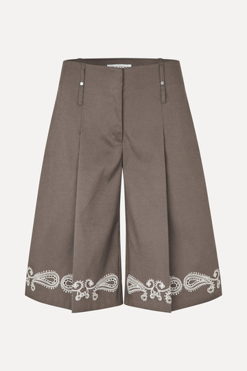Stine Goya UK Pleated Eyelet Bermuda Pants Cherries On A Paisley