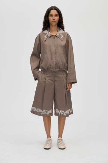 Stine Goya UK Pleated Eyelet Bermuda Pants Cherries On A Paisley