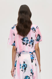 Stine Goya UK Short Sleeve T-Shirt Top Blue Roses On Blush