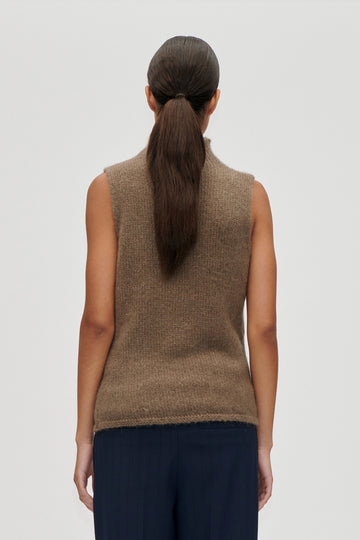 Stine Goya UK Turtleneck Vest Knit Heart